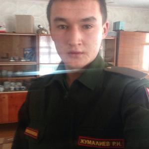 Рустам, 24 года, Саратов