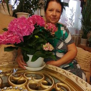 Девушки в Ставрополе: Валентина, 69 - ищет парня из Ставрополя