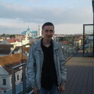 Парни в Гродно: Андрей, 31 - ищет девушку из Гродно