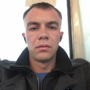 Парни в Челябинске: Андрей, 28 - ищет девушку из Челябинска