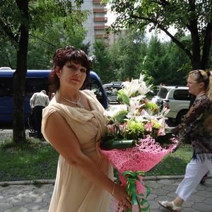 Девушки в Комсомольске-На-Амуре: Надежда, 55 - ищет парня из Комсомольска-На-Амуре