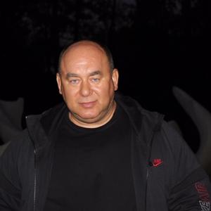 Парни в Волгодонске: Станислав Симонов, 51 - ищет девушку из Волгодонска