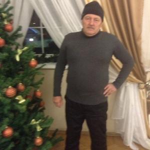 Парни в Серпухове: Павел, 63 - ищет девушку из Серпухова