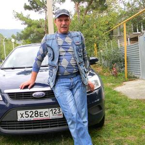 Парни в Геленджике: Анатолий, 63 - ищет девушку из Геленджика