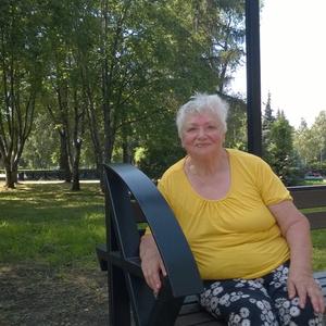 Девушки в Новокузнецке: Nina, 83 - ищет парня из Новокузнецка