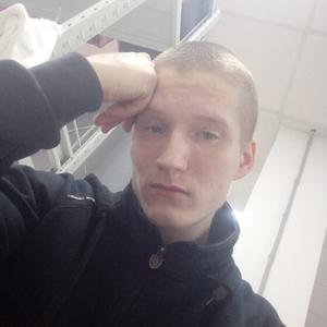 Парни в Кемерово: Евгений, 21 - ищет девушку из Кемерово
