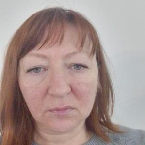 Девушки в Мурманске: Лариса, 48 - ищет парня из Мурманска