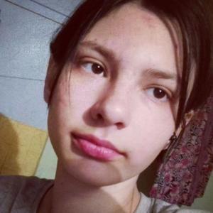 Девушки в Новоалтайске: Виктория, 19 - ищет парня из Новоалтайска