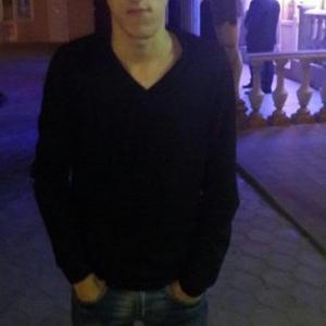 Парни в Витязево (Краснодарский край): Виктор, 27 - ищет девушку из Витязево (Краснодарский край)