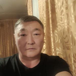 Парни в Якутске: Илья, 49 - ищет девушку из Якутска