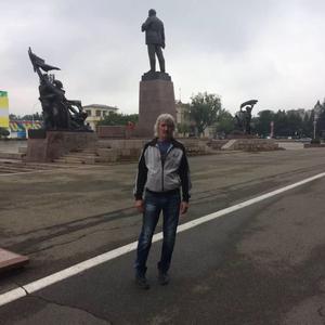 Парни в Ставрополе: Viktor, 68 - ищет девушку из Ставрополя