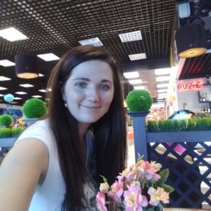 Девушки в Саяногорске: Людмила, 36 - ищет парня из Саяногорска