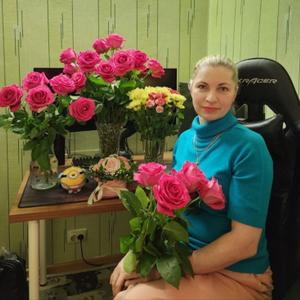 Девушки в Санкт-Петербурге: Ирина, 50 - ищет парня из Санкт-Петербурга