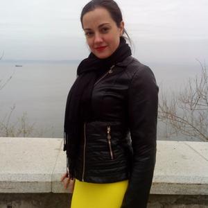 Девушки в Владивостоке: Юлия, 28 - ищет парня из Владивостока