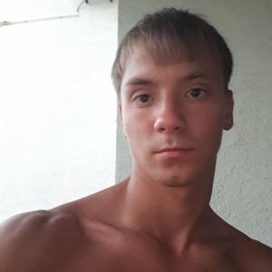 Денис, 25 лет, Белоярский