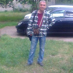 Парни в Твери: Андрей, 54 - ищет девушку из Твери