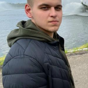 Парни в Марьина Горке: Кирилл, 22 - ищет девушку из Марьина Горки