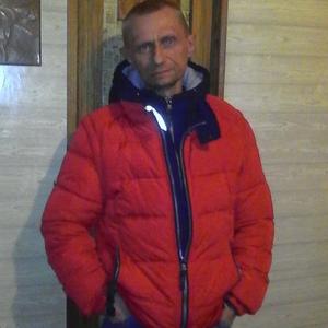 Парни в Твери: Александр, 49 - ищет девушку из Твери