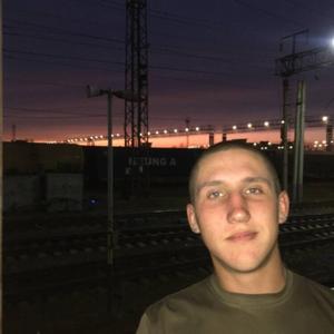 Олег, 20 лет, Омск