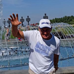 Парни в Тольятти: Владимир, 75 - ищет девушку из Тольятти