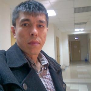 Парни в Сургуте (Ханты-Мансийский АО): Рафис, 38 - ищет девушку из Сургута (Ханты-Мансийский АО)