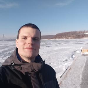 Парни в Владивостоке: Евгений, 25 - ищет девушку из Владивостока