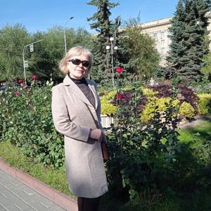 Девушки в Волгограде: Ника, 57 - ищет парня из Волгограда