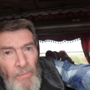 Парни в Томске: Аркадий, 68 - ищет девушку из Томска