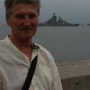 Александр, 67 лет, Санкт-Петербург
