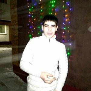 Парни в Бугульме (Татарстан): Руслан, 28 - ищет девушку из Бугульмы (Татарстан)
