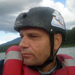 Олег, 59 лет, Барнаул