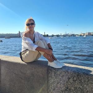 Девушки в Санкт-Петербурге: Алёна, 46 - ищет парня из Санкт-Петербурга