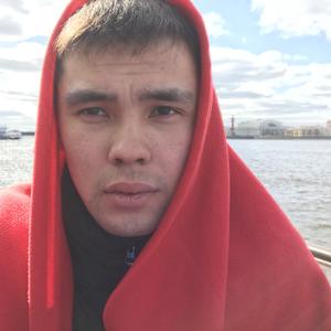 Рустам, 27 лет, Тюмень