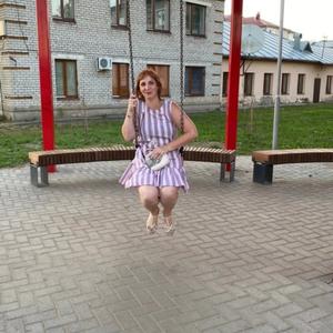 Девушки в Череповце: Наталья, 51 - ищет парня из Череповца