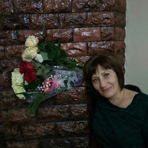Девушки в Екатеринбурге: Olechka, 61 - ищет парня из Екатеринбурга