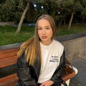 Девушки в Владивостоке: Диана, 20 - ищет парня из Владивостока