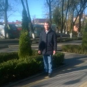 Парни в Новокубанске: Андрей Дорошенко, 40 - ищет девушку из Новокубанска