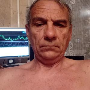 Геннадий, 64 года, Барнаул