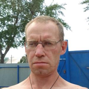 Парни в Челябинске: Евгений, 45 - ищет девушку из Челябинска
