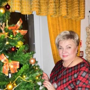 Екатерина, 61 год, Киров
