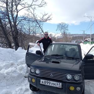 Парни в Петропавловске-Камчатском: Сергей, 44 - ищет девушку из Петропавловска-Камчатского