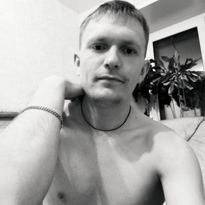 Парни в Ижевске: Артем, 29 - ищет девушку из Ижевска