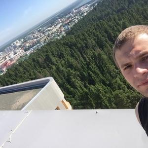 Александр, 29 лет, Ханты-Мансийск