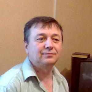 Парни в Николаевске: Виктор, 62 - ищет девушку из Николаевска