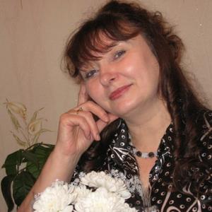 Девушки в Санкт-Петербурге: Вера Богачкова - Макарова, 64 - ищет парня из Санкт-Петербурга