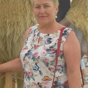 Валентина, 65 лет, Новосибирск