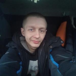 Парни в Томске: Андрей, 30 - ищет девушку из Томска