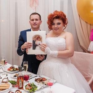 Девушки в Саратове: Валерия, 30 - ищет парня из Саратова