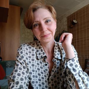 Девушки в Омске: Юлия, 52 - ищет парня из Омска