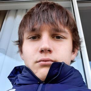 Илья, 20 лет, Калуга